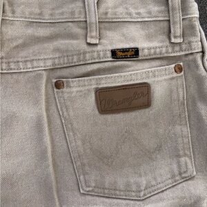 Wrangler Men's Beige Jeans